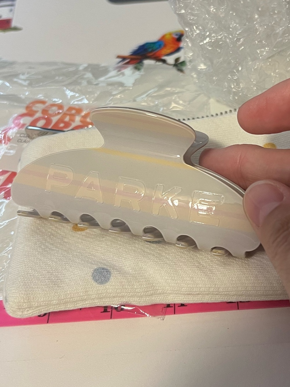 #703 NWT PARKE Frosting Stripe Claw Clip Sold Out Cellulose Acetate w/ Pouch